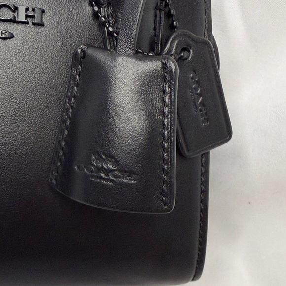 Coach Classic Black Leather mini bag - Picture 3 of 5